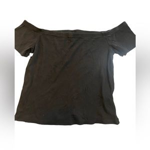 DIVIDED off the shoulder BLOUSE